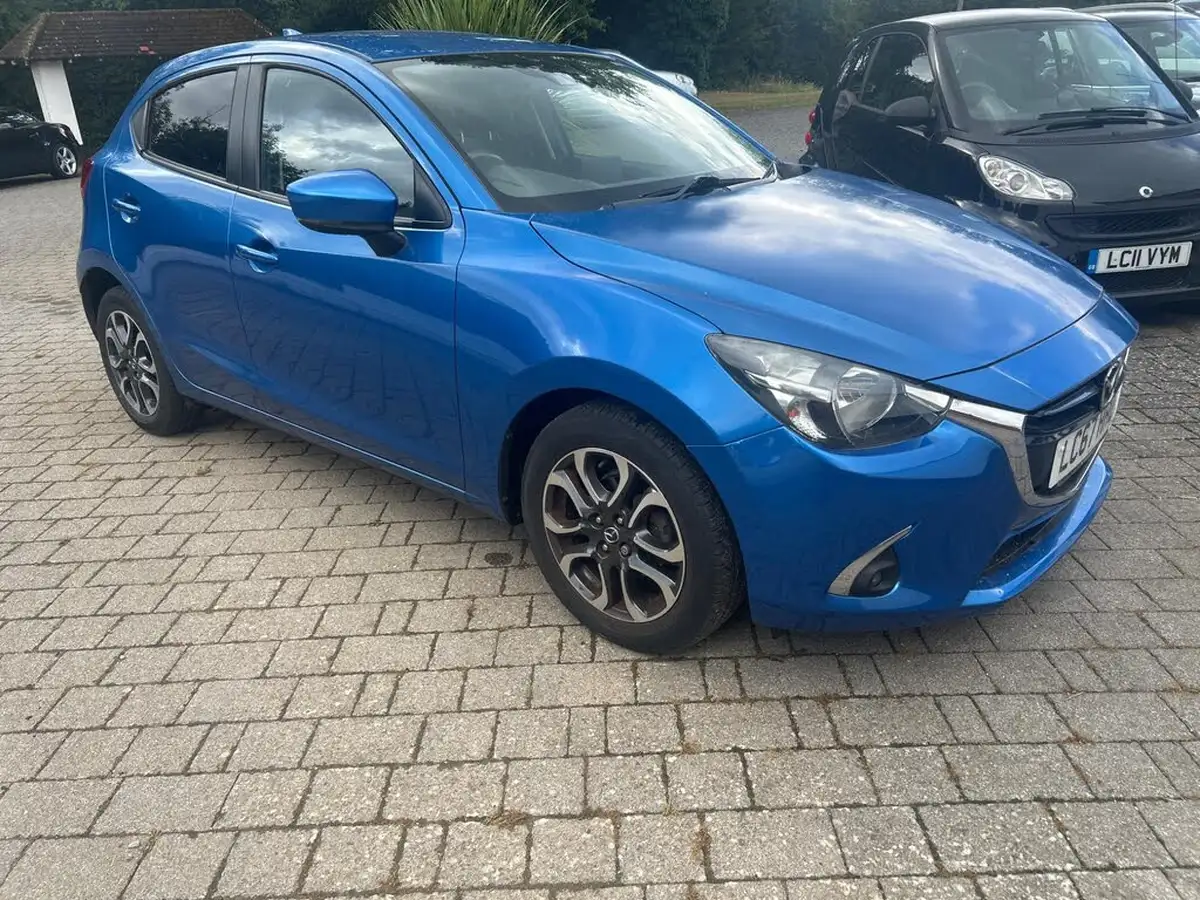 2017-mazda-mazda2-15-sport-nav-90ps-big-14
