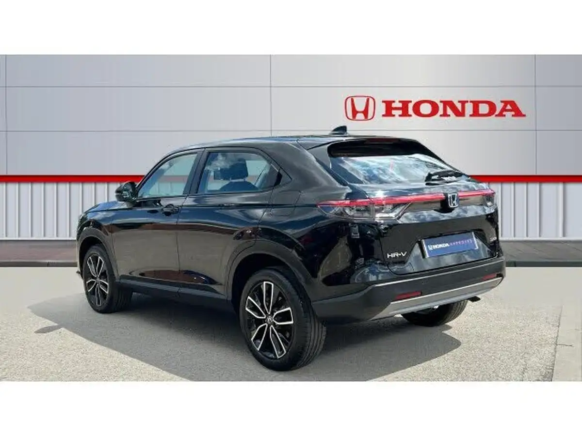 2022-honda-hr-v-15-i-mmd-elegance-big-2