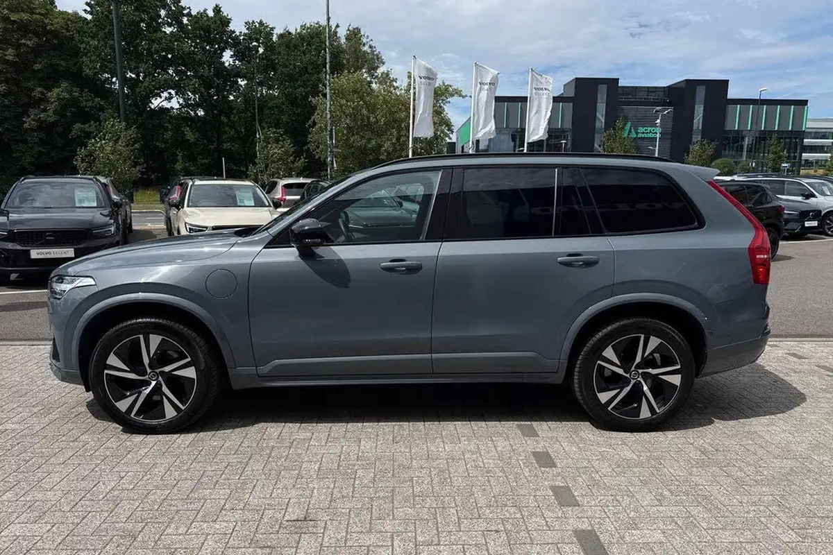 2022-volvo-xc90-20-t8-r-design-455bhp-big-10