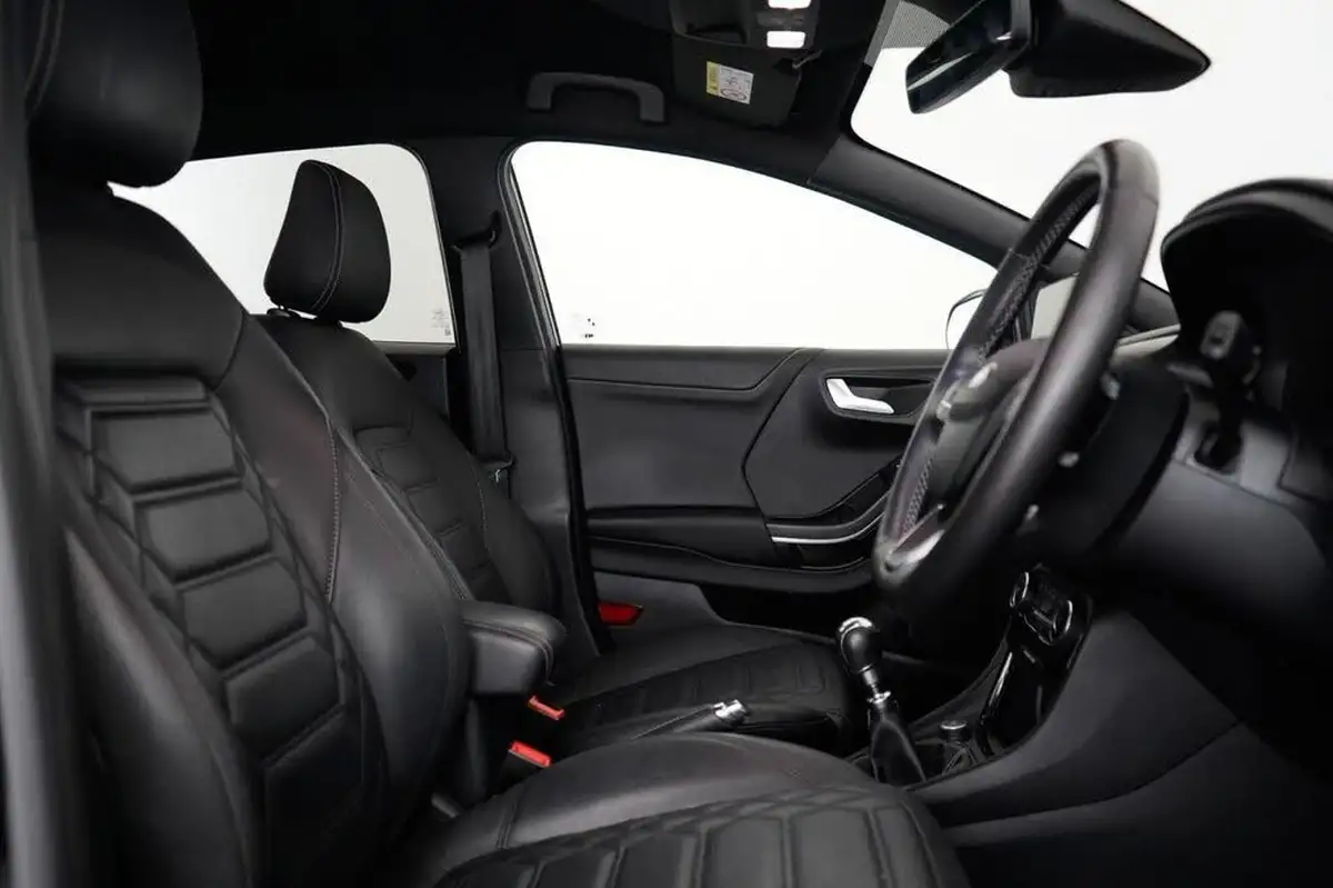 2022-ford-puma-suv-10-st-line-vignale-125ps-big-17