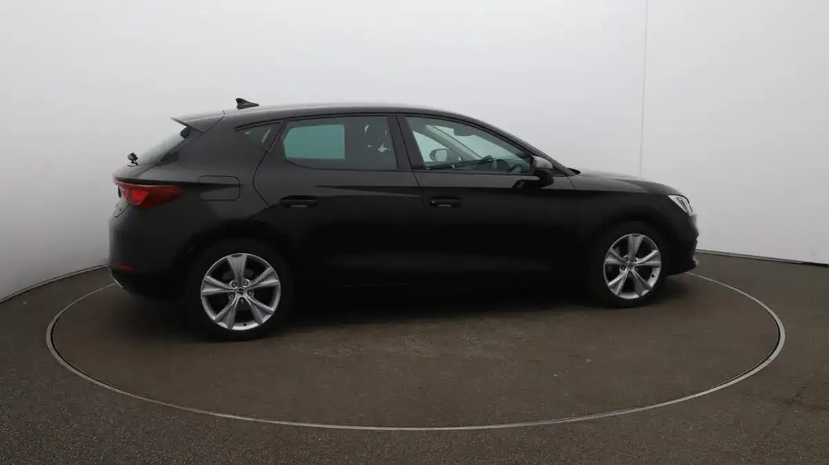 2021-seat-leon-14-e-hybrid-fr-hatchback-big-50