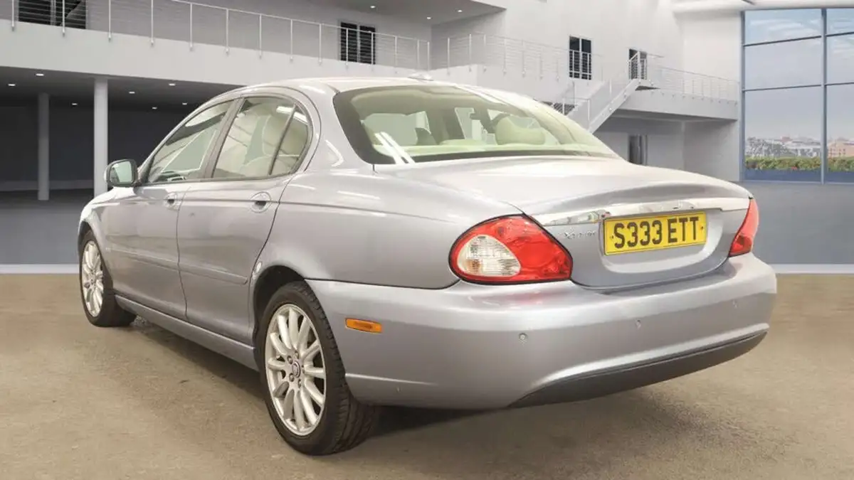 2009-jaguar-x-type-22td-dpf-saloon-4d-auto-big-2