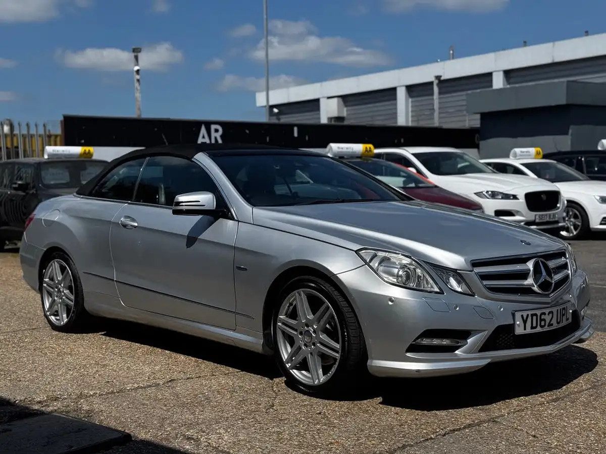 2012-mercedes-benz-e-class-21td-e220-cdi-sport-21cdi-170bhp-blue-f-cabriolet-2d-7g-tronic-big-25