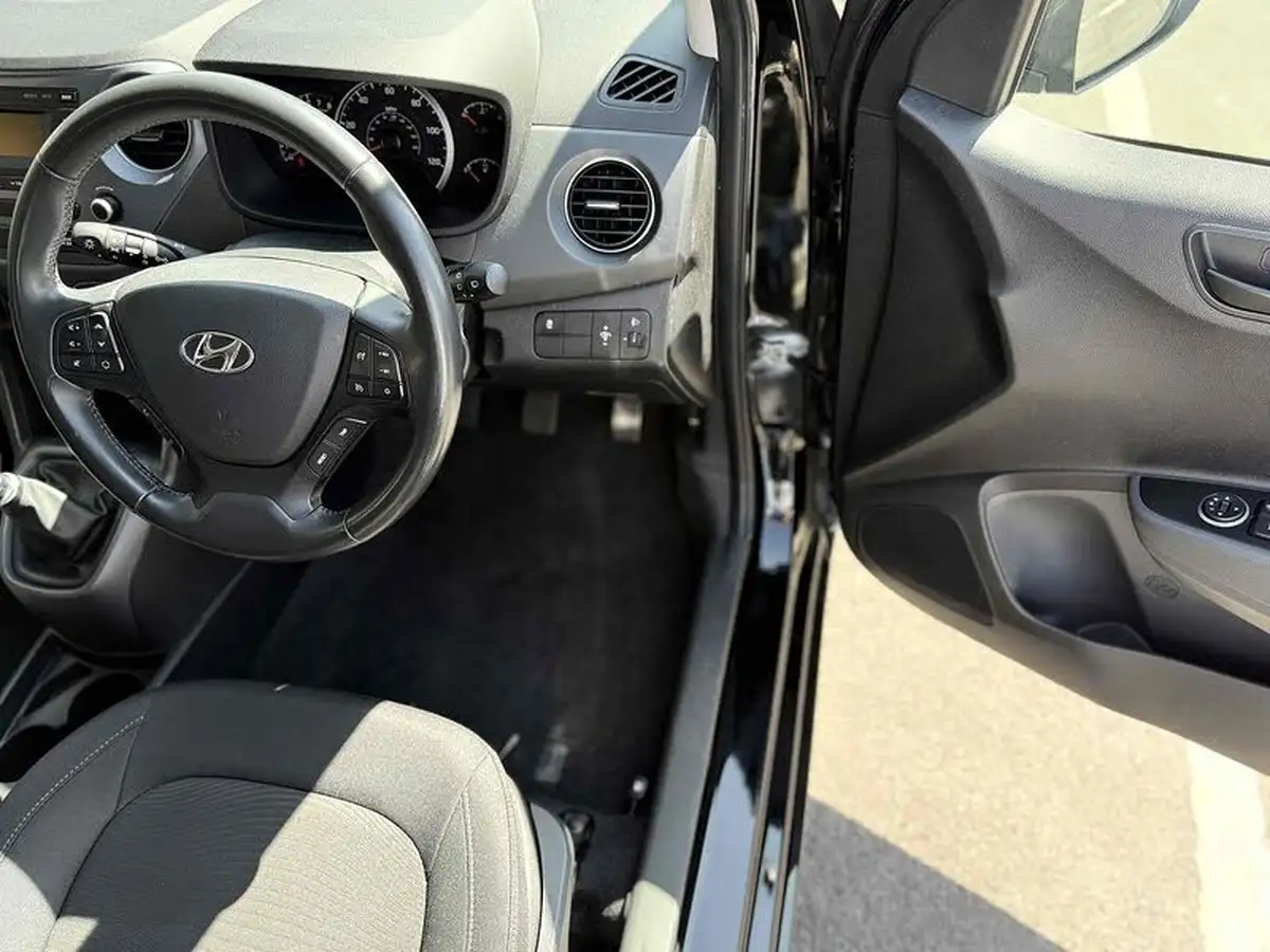 2019-hyundai-i10-10-se-67ps-big-13