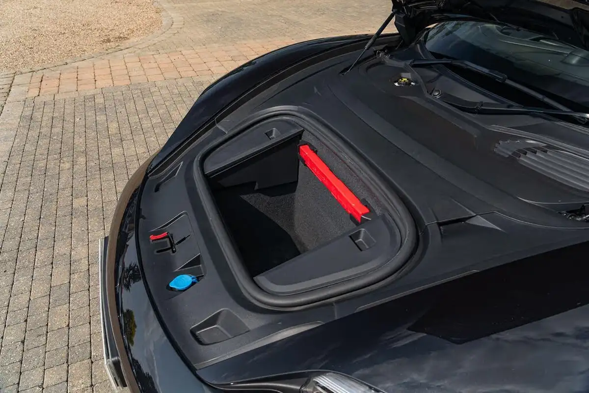 2021-porsche-taycan-e-base-476ps-performance-battery-plus-big-9