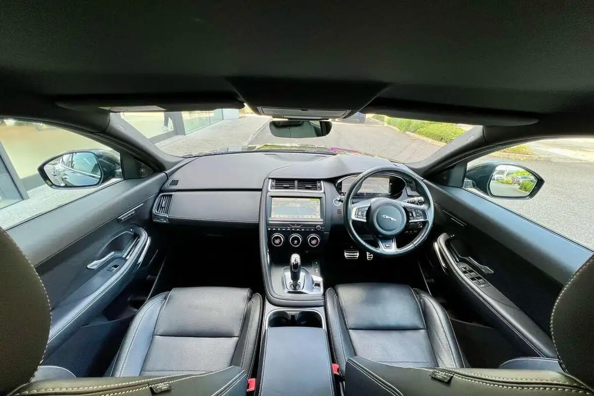 2020-jaguar-e-pace-20-i4-r-dynamic-hse-300ps-big-2