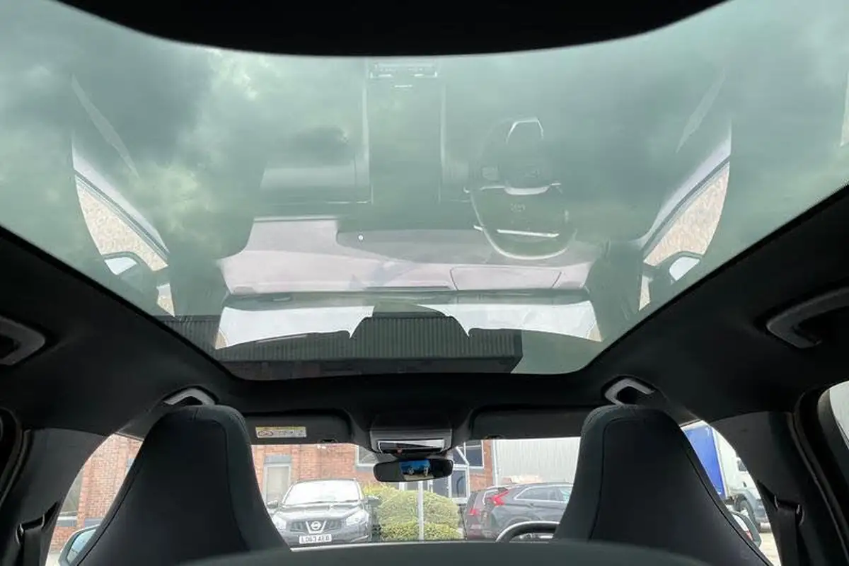 2024-ford-explorer-e-premium-286ps-77kwh-big-22