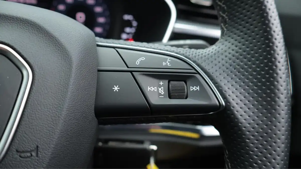 2021-audi-q3-15-35-tfsi-s-line-cod-sportback-big-26
