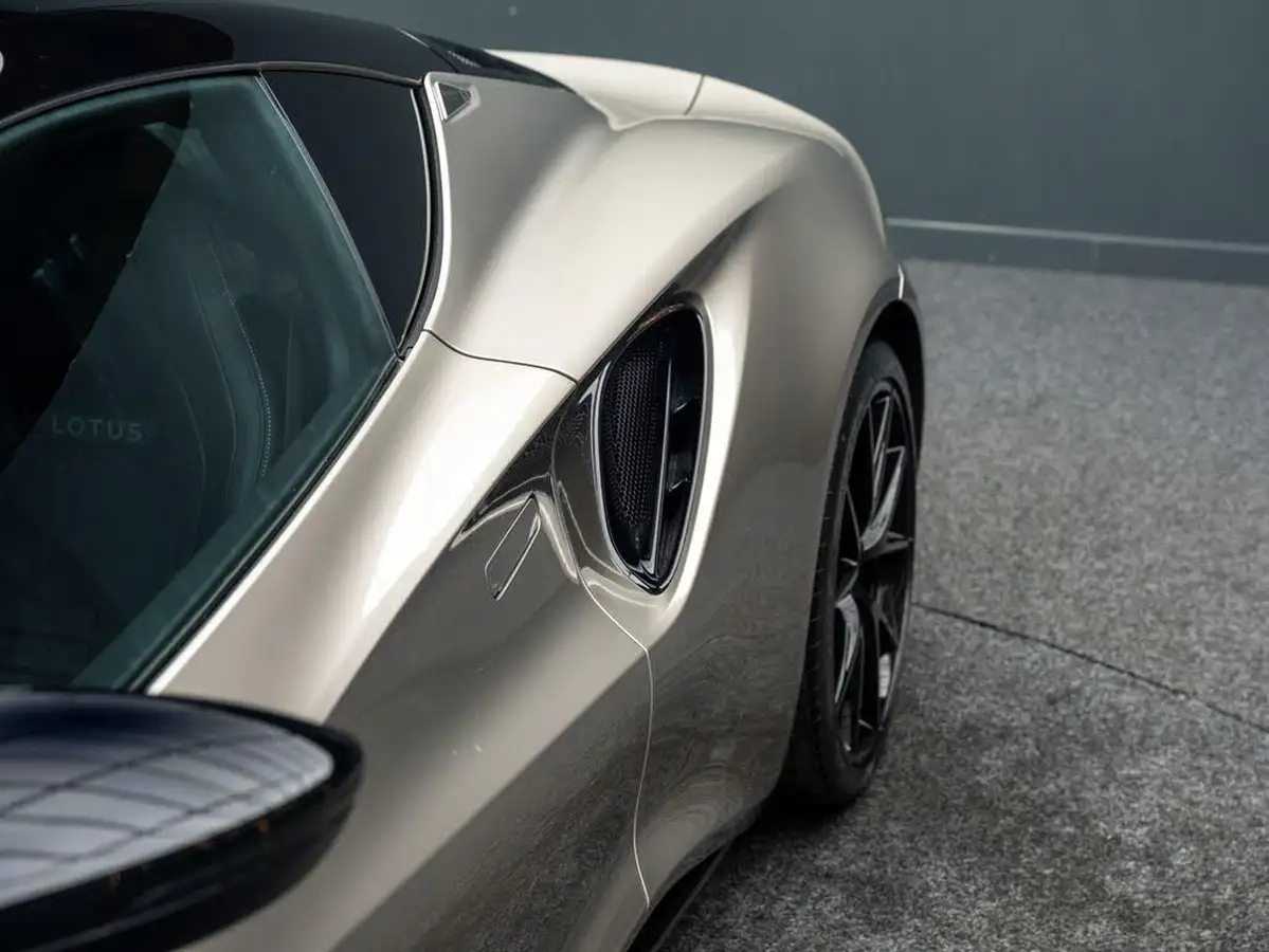 2024-lotus-emira-big-26