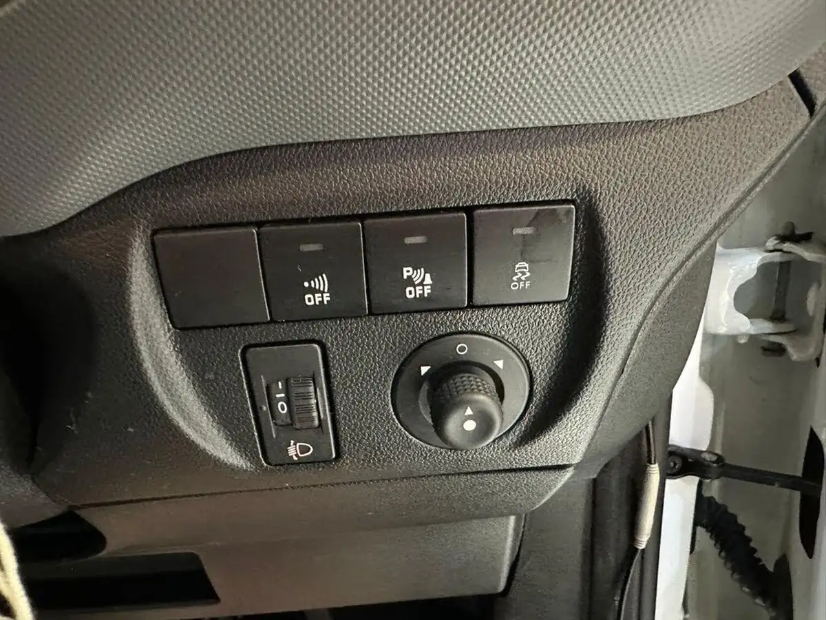 2018-citroen-berlingo-16td-l1-850-enterprise-special-edition-panel-big-13