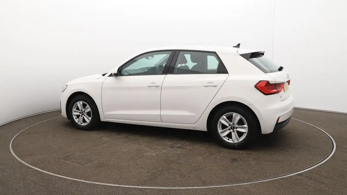 2022-audi-a1-10-25-tfsi-technik-big-46
