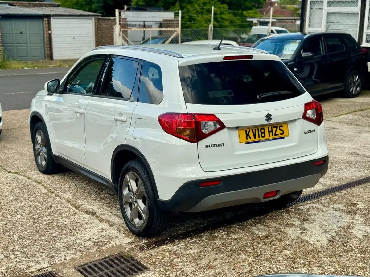 2018-suzuki-vitara-16-sz-t-big-3