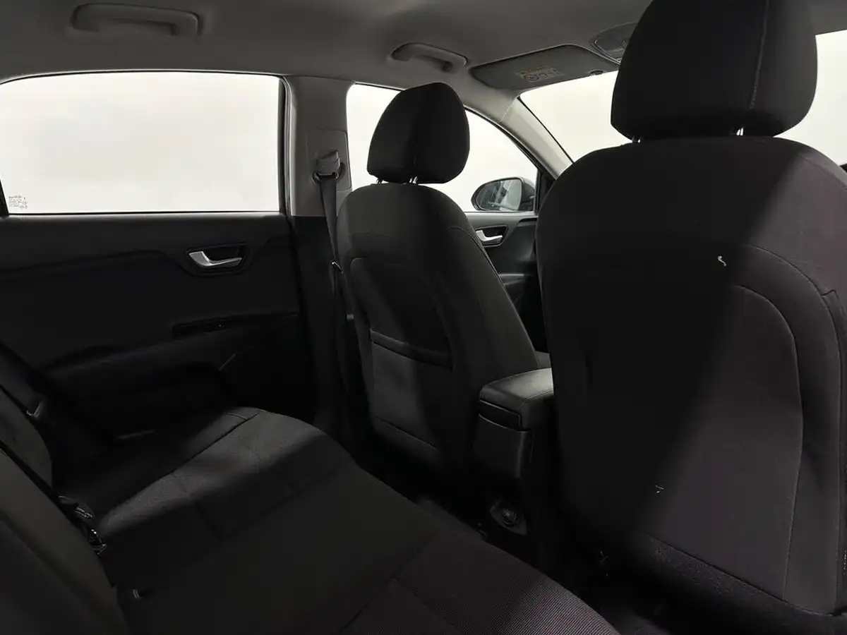 2018-kia-rio-125-2-big-37