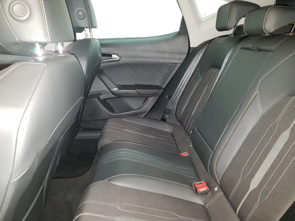 2019-jeep-renegade-13-gse-limited-big-5