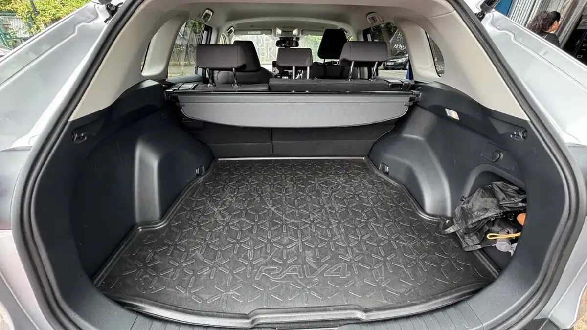 2023-toyota-rav4-25-vvt-i-design-215bhp-big-9