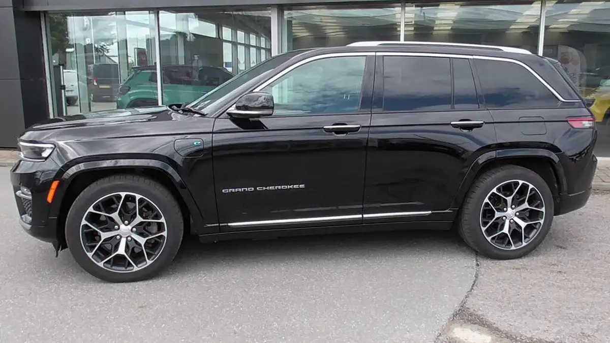 2024-jeep-grand-cherokee-20-gme-summit-reserve-big-1