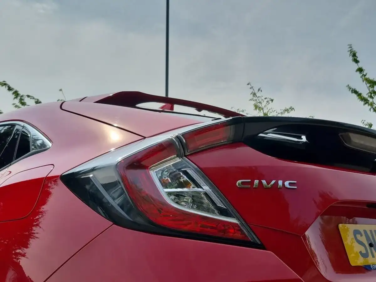 2019-honda-civic-10-vtec-turbo-sr-hatchback-5d-big-33