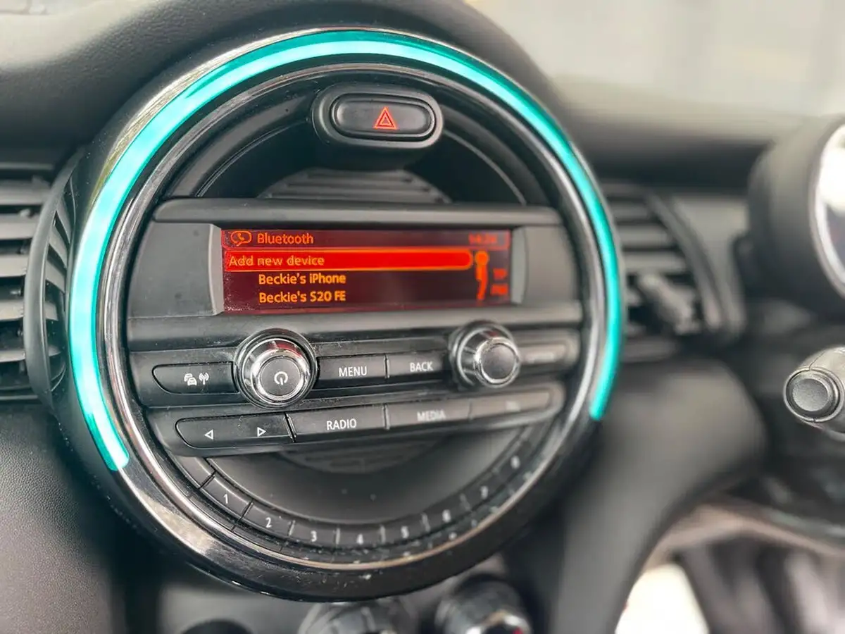 2016-mini-cooper-12-one-3d-big-32