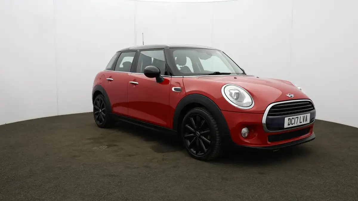 2017-mini-cooper-15-cooper-ss-hatchback-5d-big-39