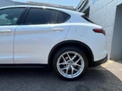 2019-alfa-romeo-stelvio-20-milano-small-10