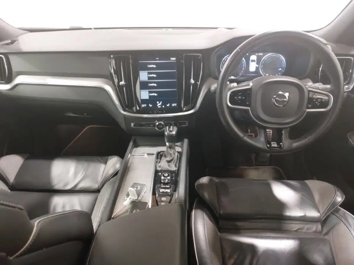 2020-volvo-v60-20td-d3-r-design-plus-geartronic-big-2