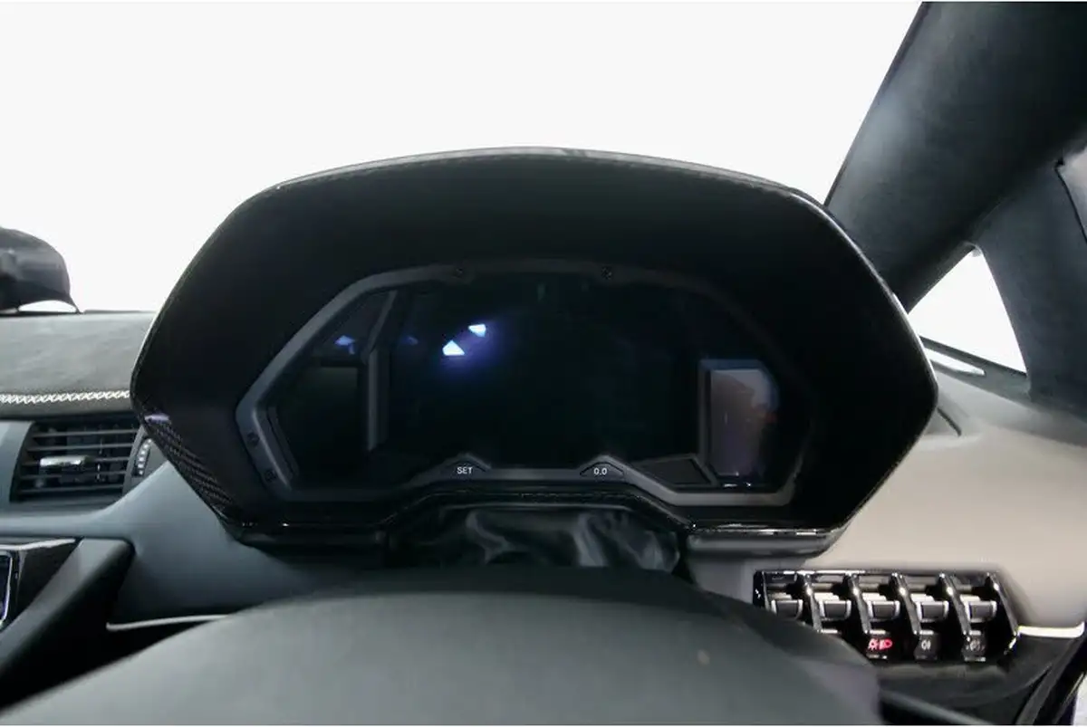2021-lamborghini-aventador-65-svj-big-17