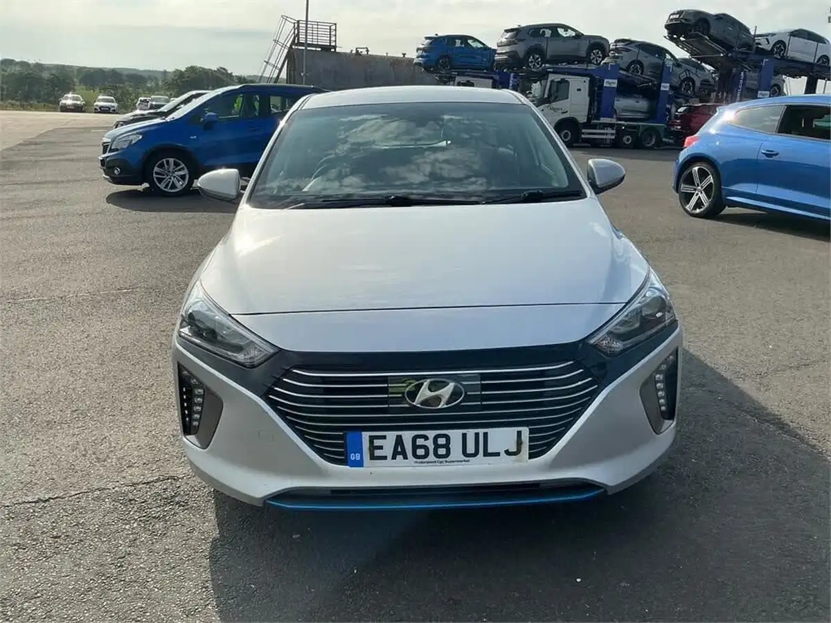 2018-hyundai-ioniq-16-gdi-se-hybrid-big-5