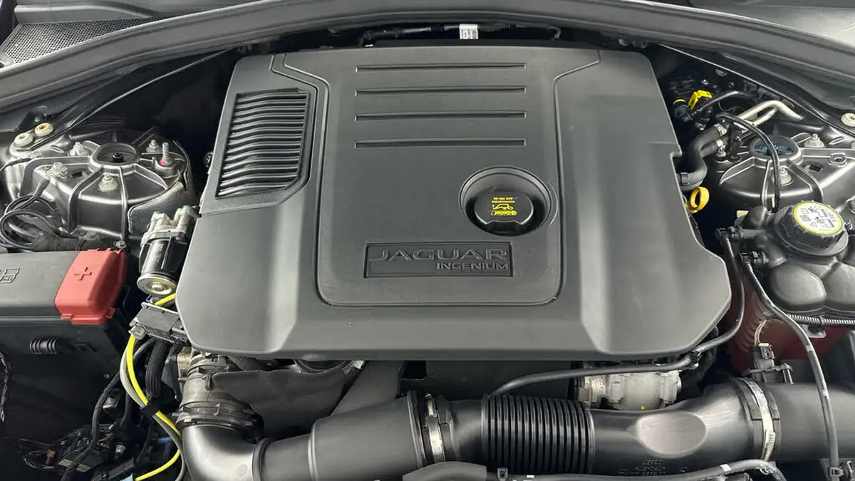 2021-jaguar-f-pace-20-d165-r-dynamic-s-mhev-big-31