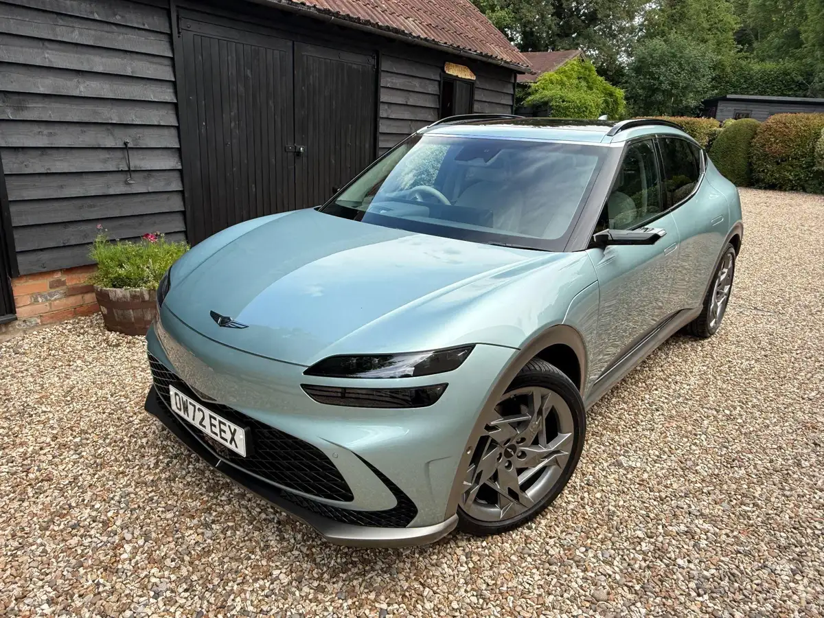 2022-genesis-gv60-e-sport-plus-big-1