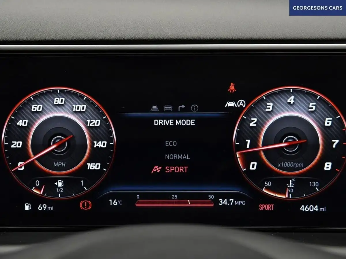 2023-hyundai-tucson-16-t-gdi-ultimate-150ps-big-29
