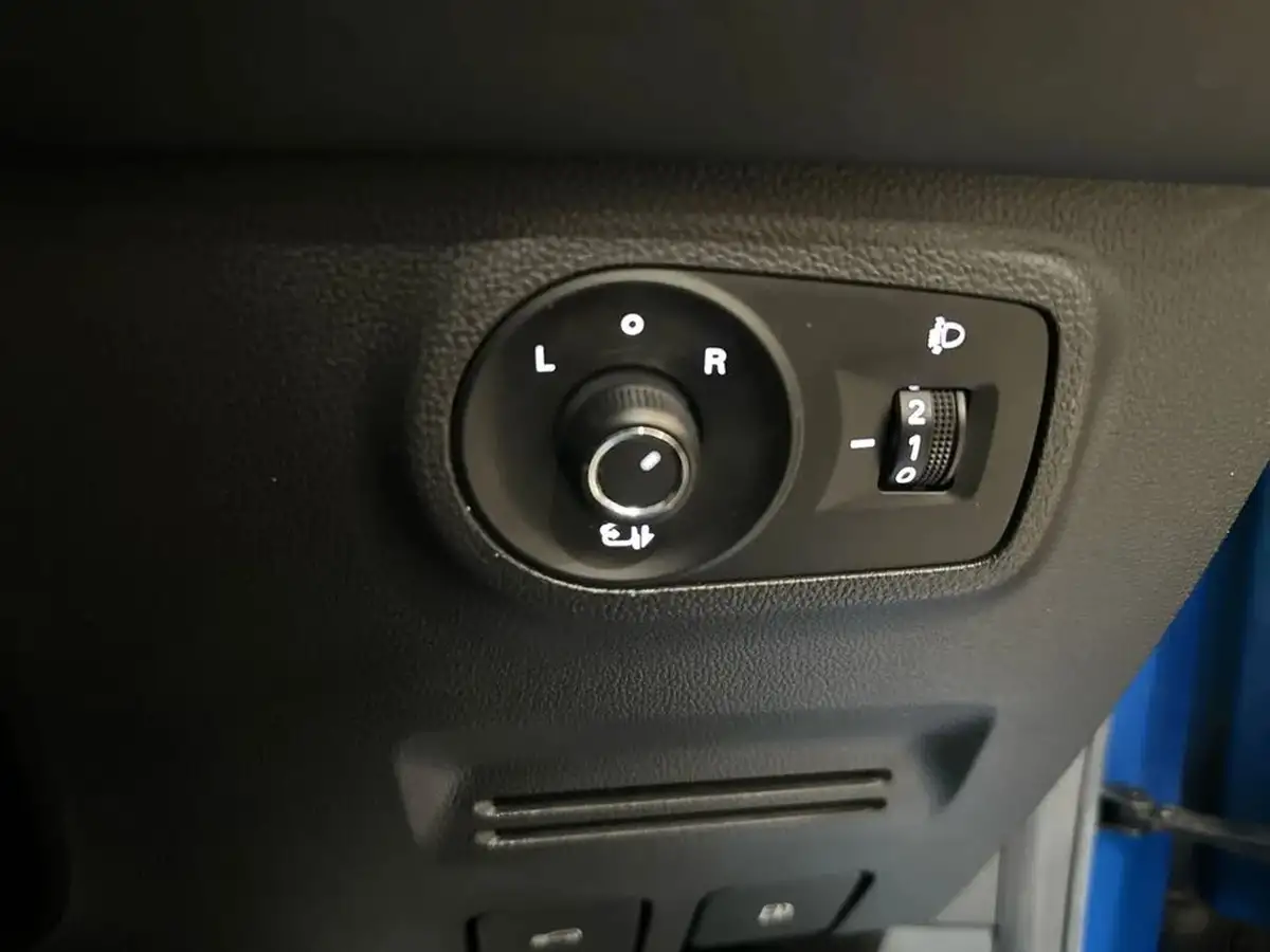 2021-mg-zs-suv-10t-gdi-exclusive-big-40