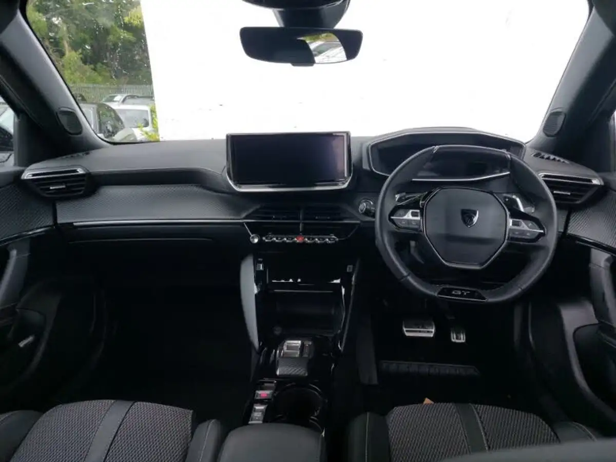 2024-peugeot-2008-suv-12-puretech-gt-130ps-eat8-big-2