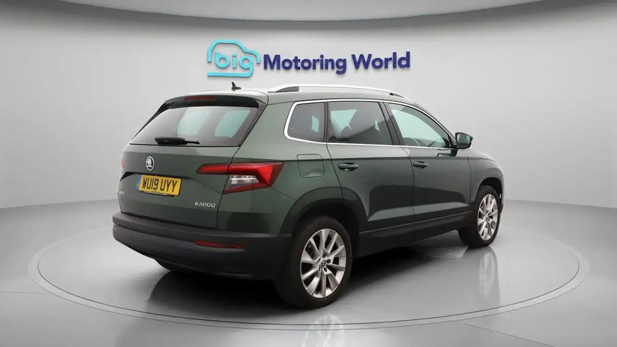 2019-skoda-karoq-15-tsi-se-l-dsg-big-7