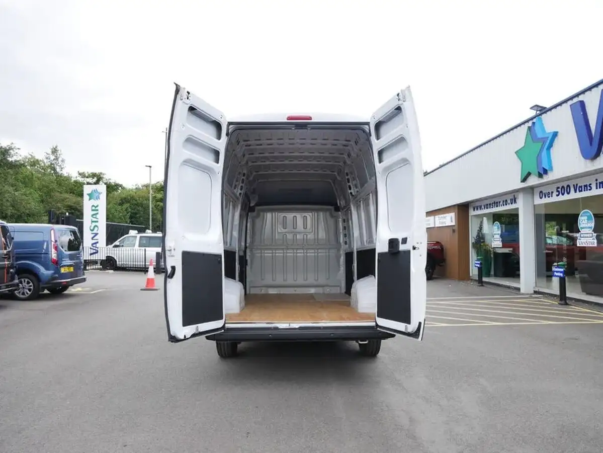 2024-citroen-relay-22bluehdi-35-l4h3-heavy-enterprise-edition-big-23