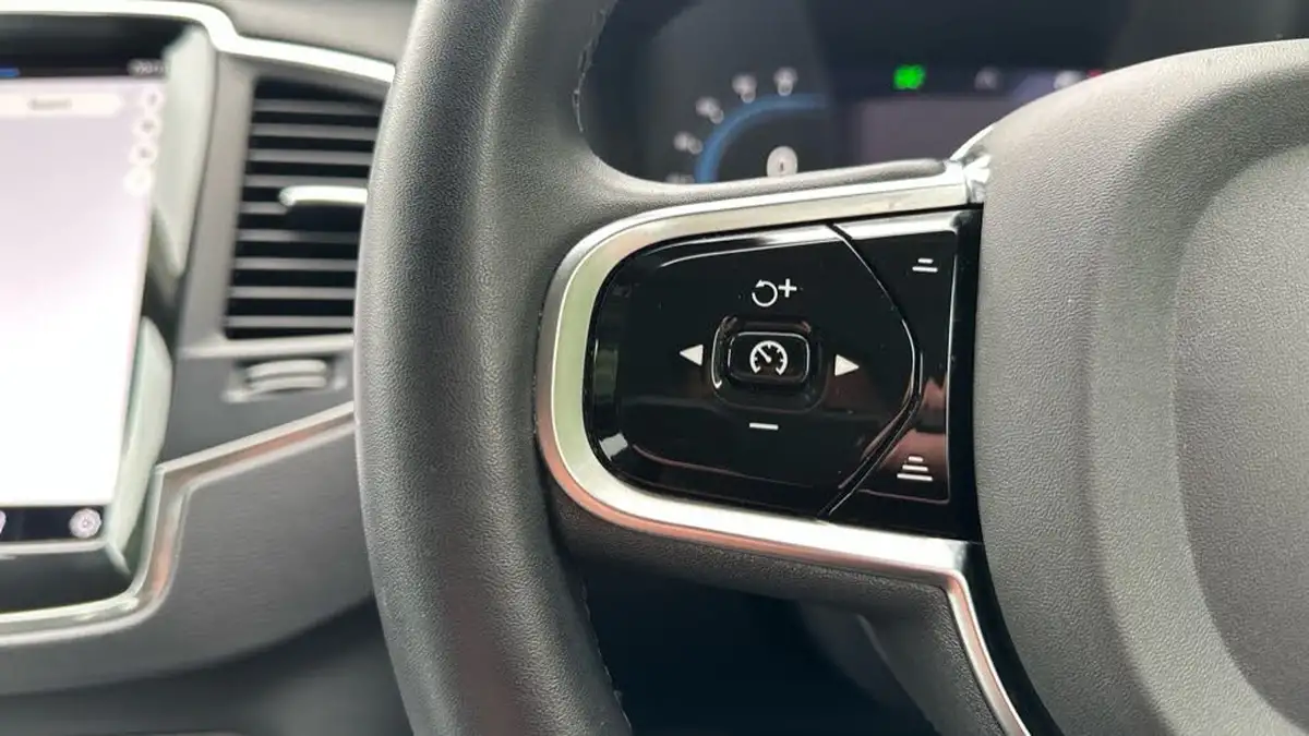 2023-volvo-xc90-20-b5-core-big-19