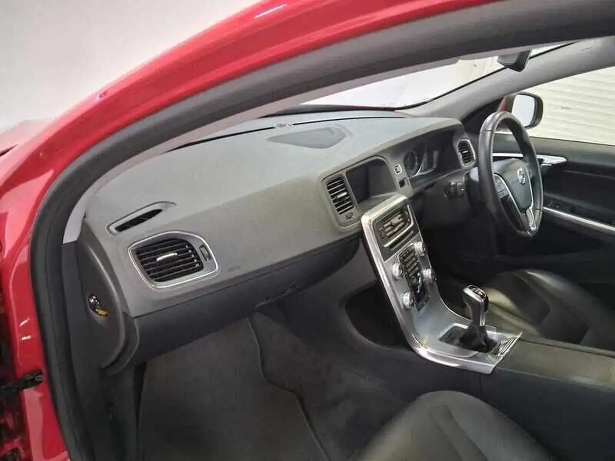 2018-volvo-s60-20-t4-se-big-12