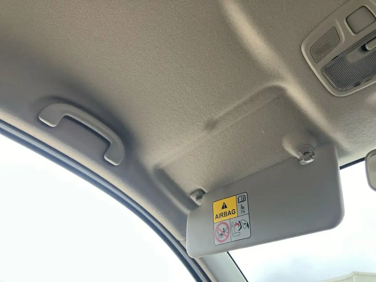 2018-suzuki-celerio-10-sz2-big-38