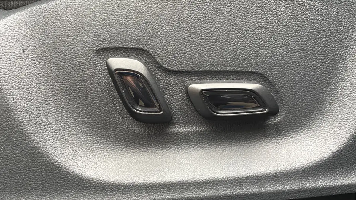 2022-mg-zs-suv-15-vti-tech-exclusive-big-21