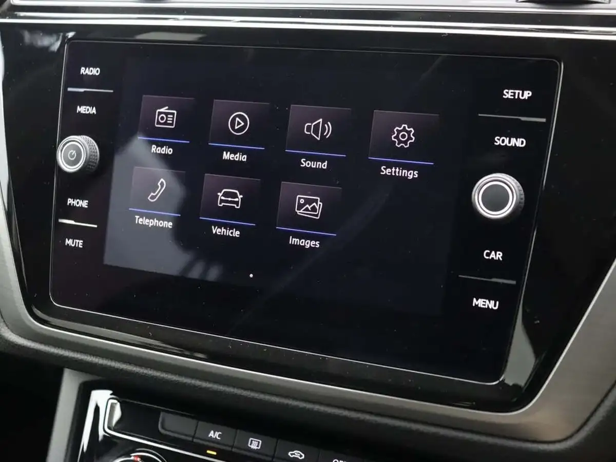 2020-volkswagen-touran-15-tsi-se-dsg-big-36