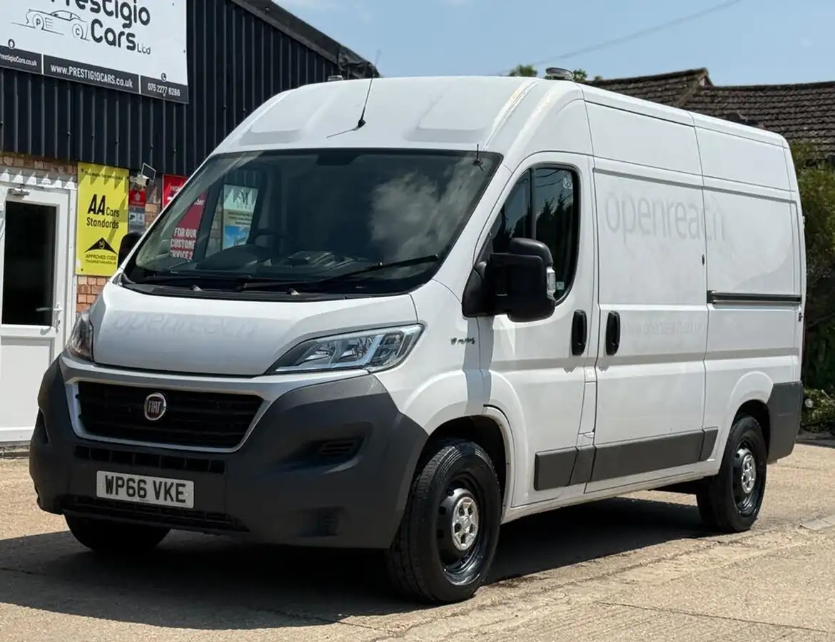 2017-fiat-ducato-20td-35-lh2-panel-big-4