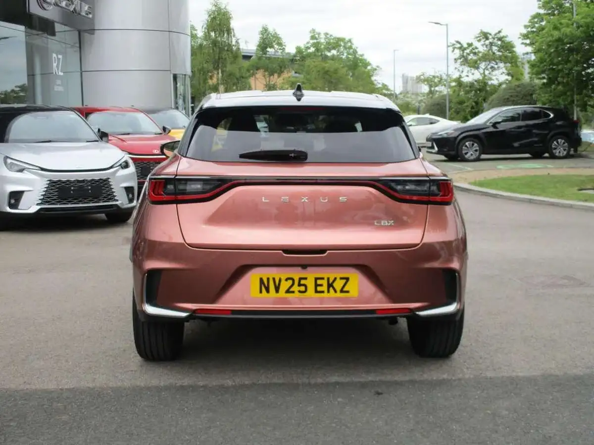 2025-lexus-lbx-15-premium-plus-big-10