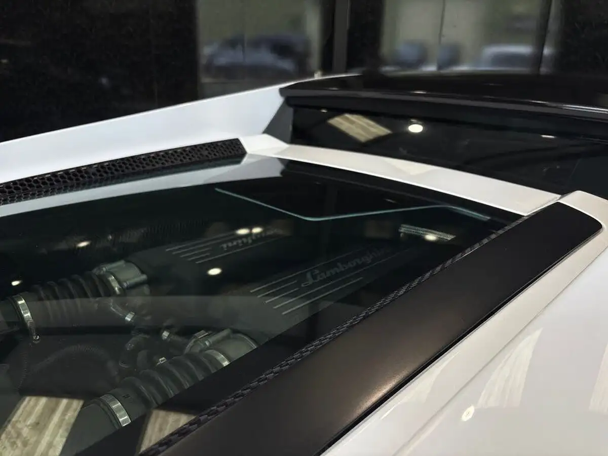 2009-lamborghini-gallardo-big-51