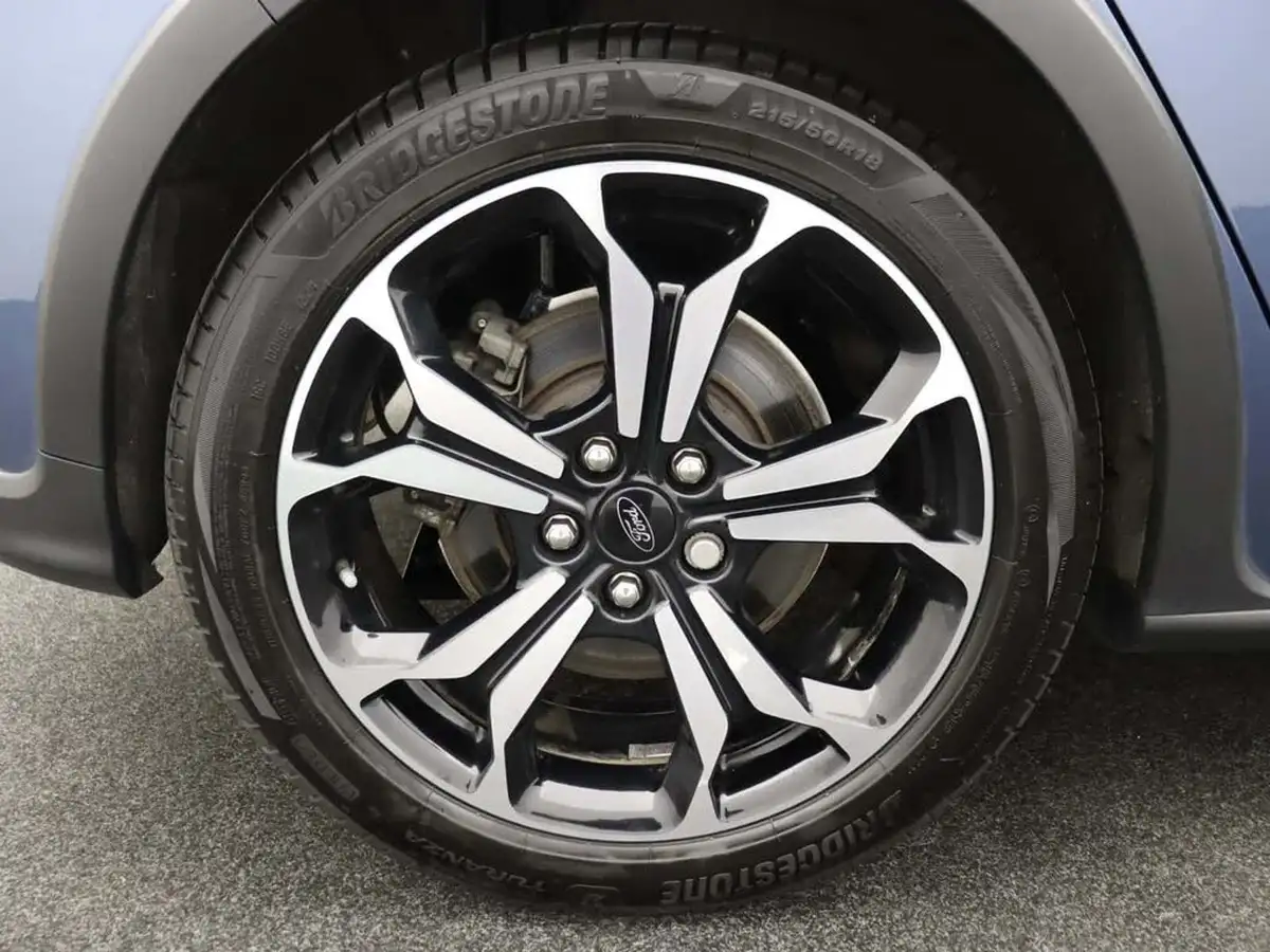 2020-ford-focus-10t-active-x-hatchback-auto-big-6