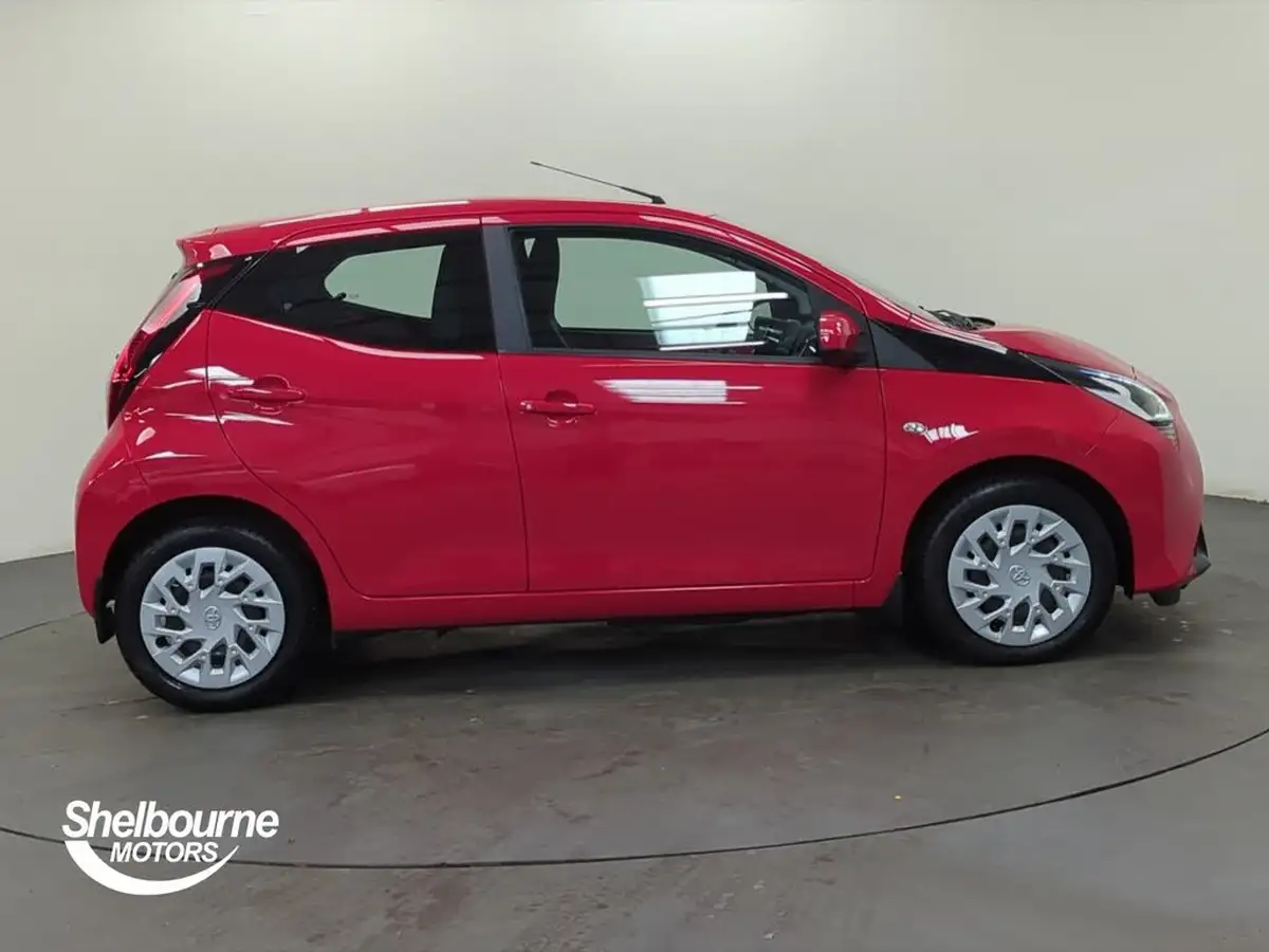 2021-toyota-aygo-10-vvt-i-x-play-tss-big-2