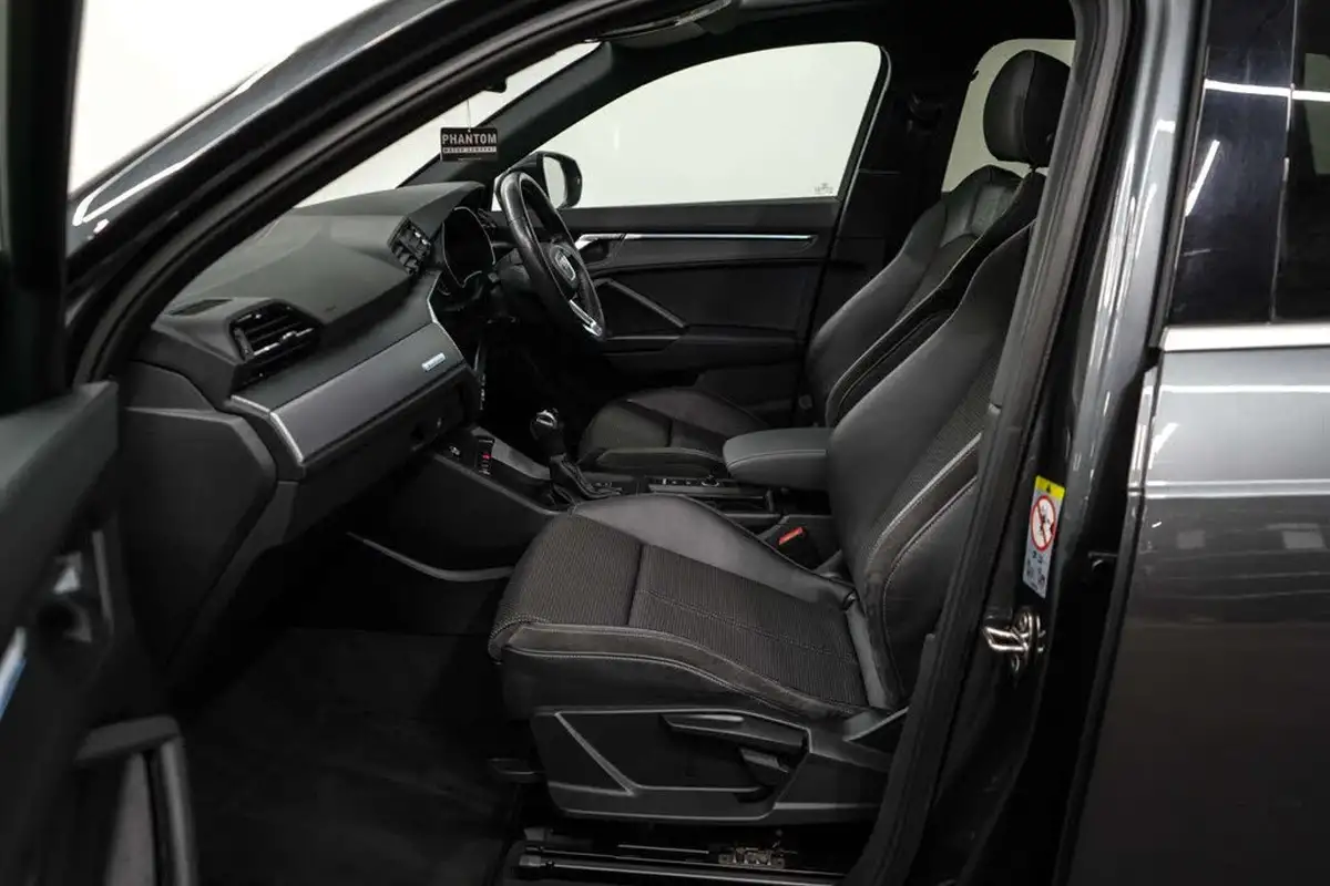 2019-audi-q3-20-40-tfsi-s-line-big-20