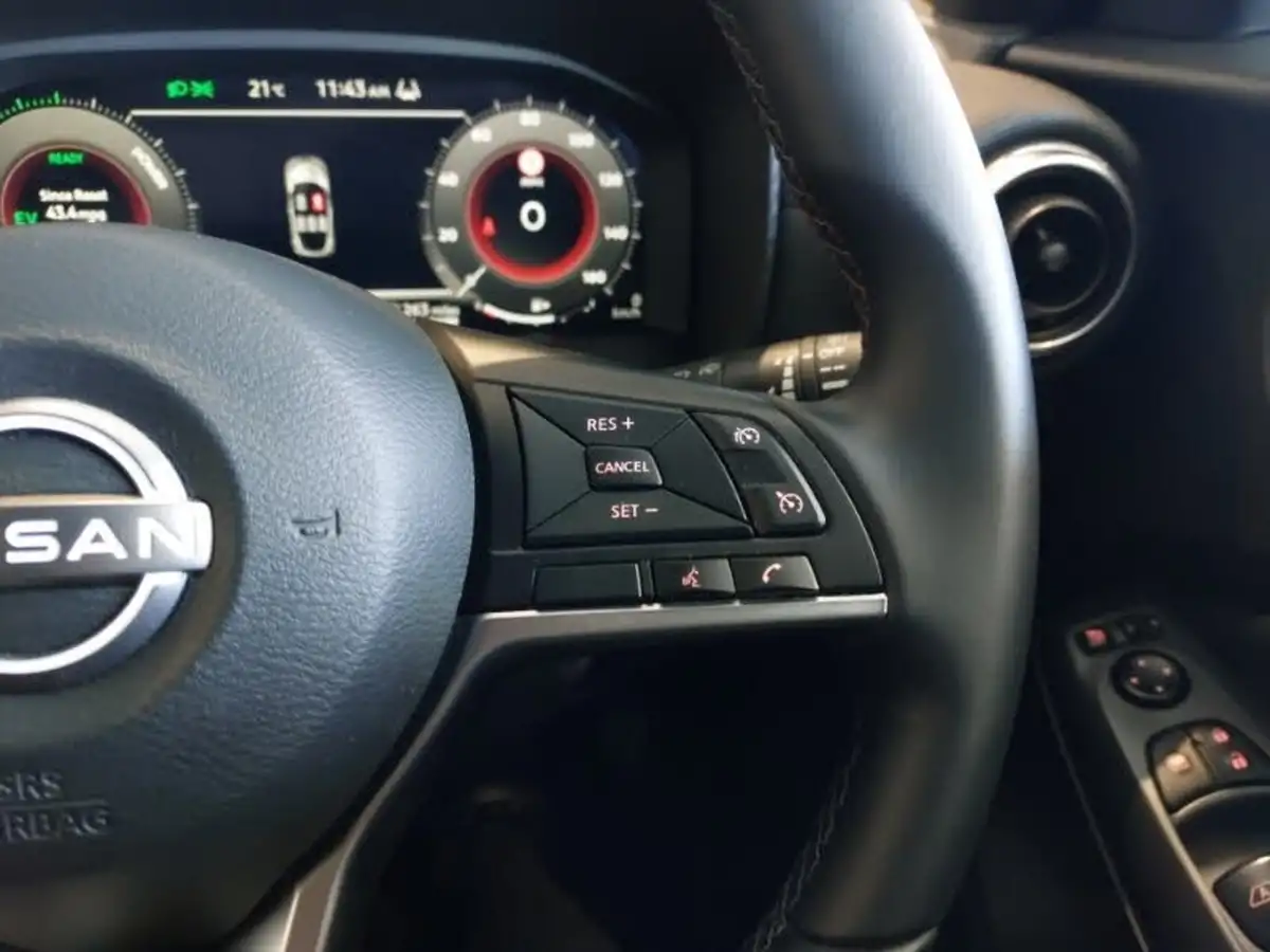 2024-nissan-juke-16-hybrid-n-connecta-big-10