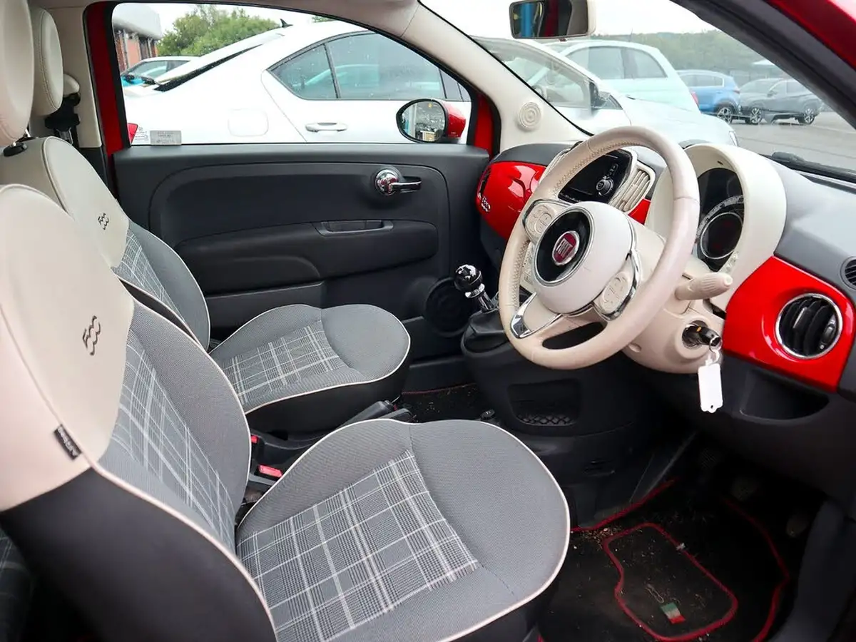 2017-fiat-500-12-lounge-big-2