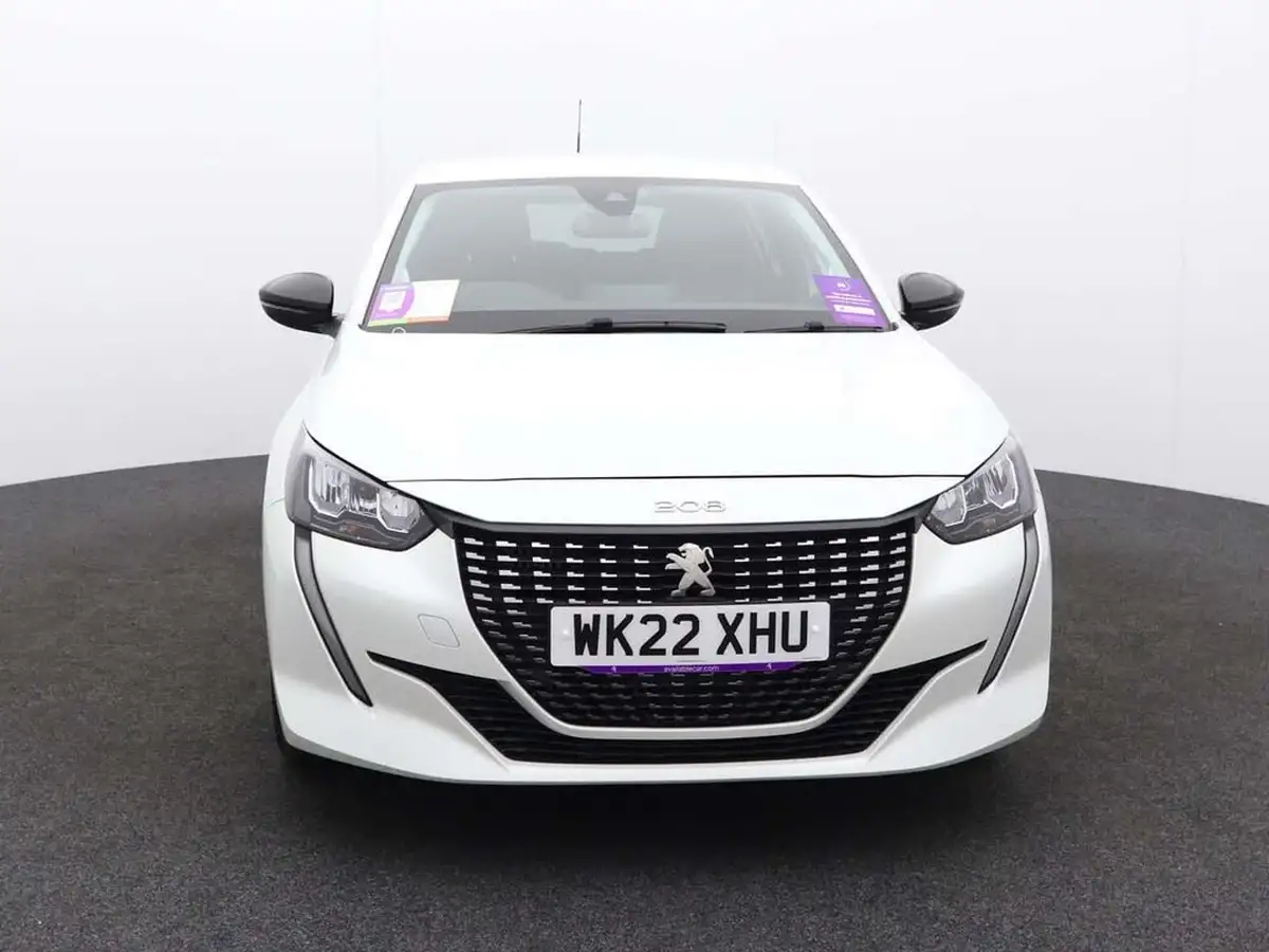 2022-peugeot-208-12-puretech-allure-premium-100bhp-eat8-big-1