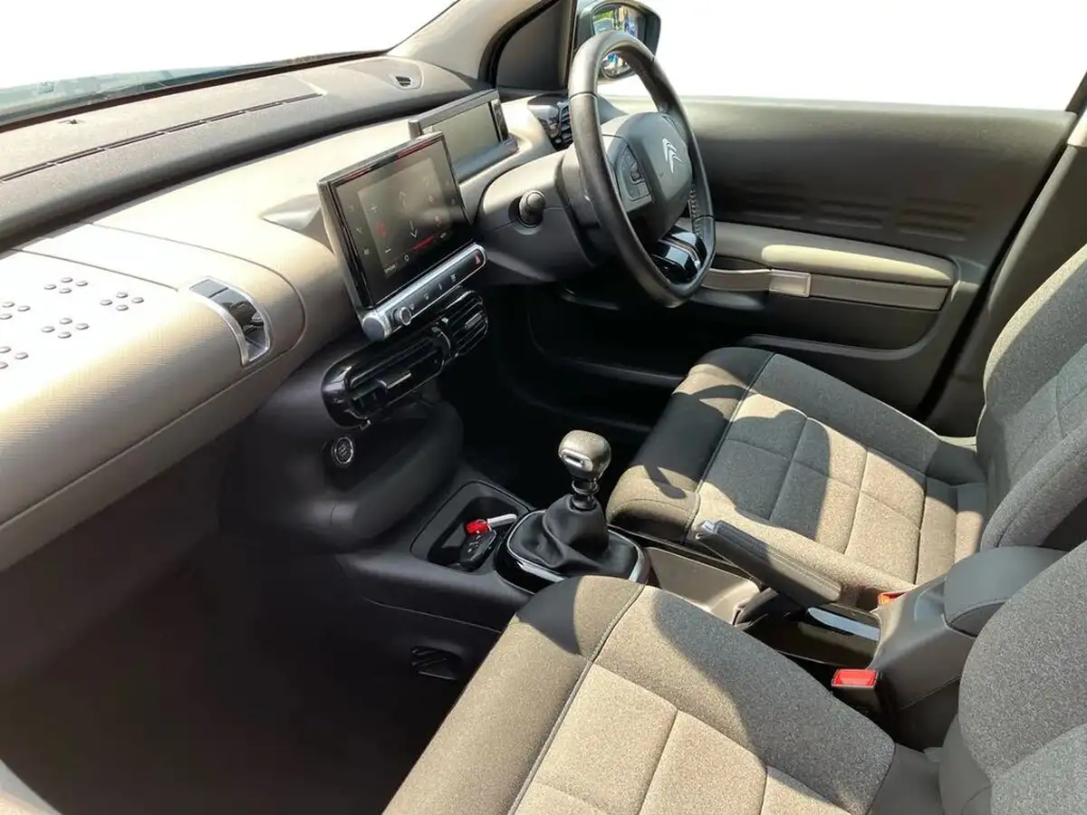 2020-citroen-c4-cactus-12-puretech-flair-110ps-big-6