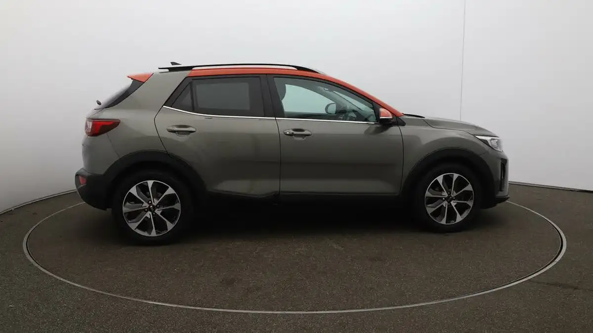 2018-kia-stonic-10-t-gdi-4-big-50